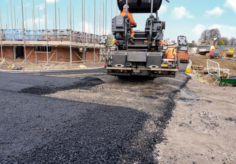 Tarmac Laying Service